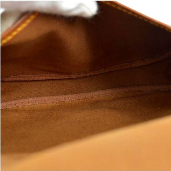 ⭐🔥AUTHENTIC🔥⭐Louis Vuitton Monogram Saumur 30 Crossbody bag - Picture 9 of 11